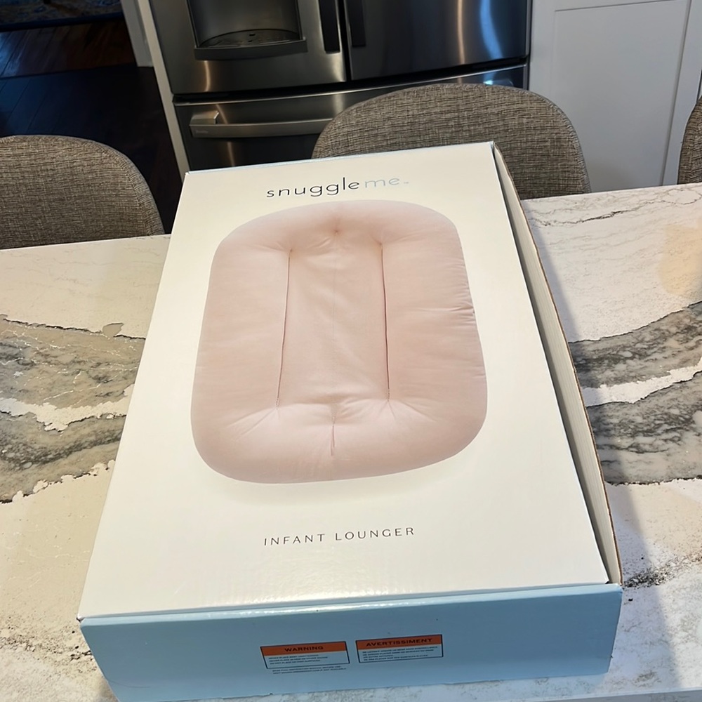 Snuggle me organic infant lounger